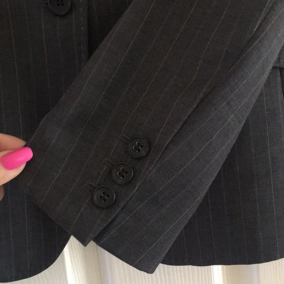 Blazer - Picture 2 of 5